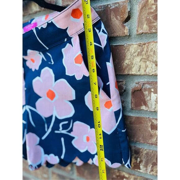 Isaac Mizrahi New York floral short size 6 brand new in excellent condition no f - Picture 9 of 10